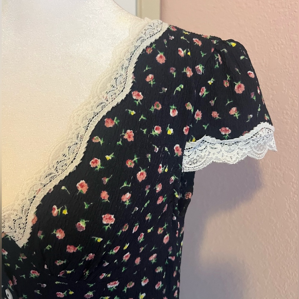 Floral Lace-Trim Cap Sleeve Button Down Vintage Style Dress - Picture 4 of 16
